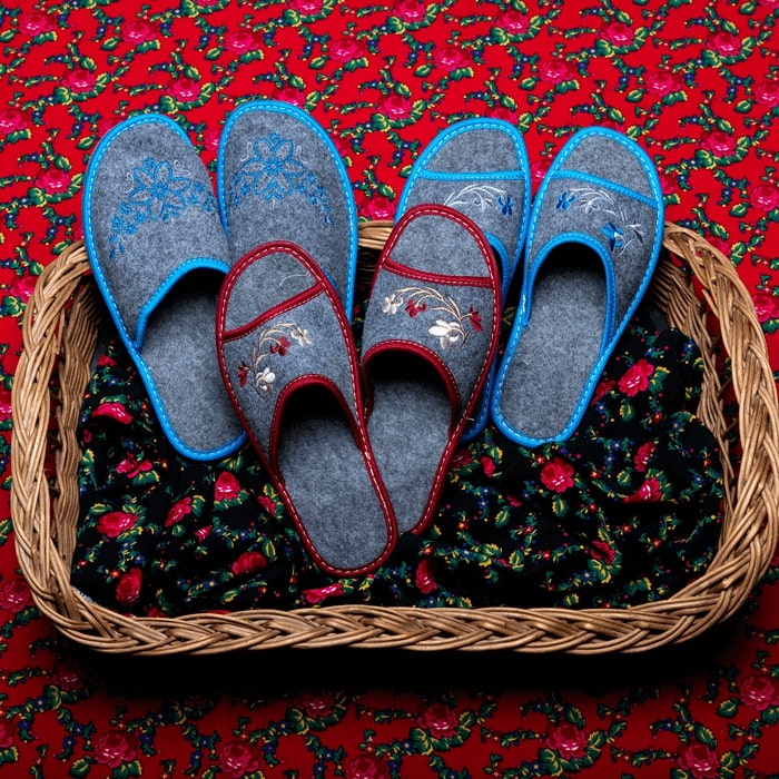 Pantofle filcowe damskie