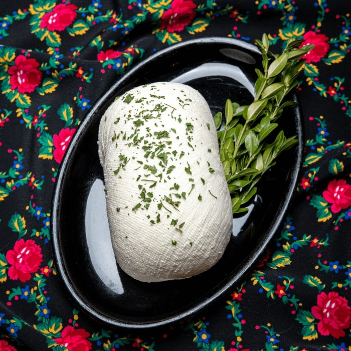 Bundz z czosnkiem niedźwiedzim